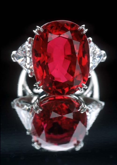 4. 黄玉(Citrine)