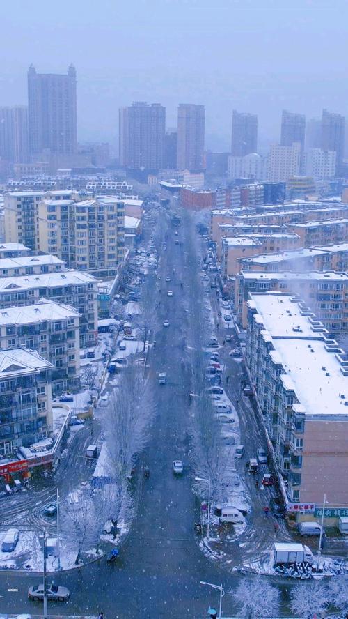 冬天阜新市比石家庄冷吗?