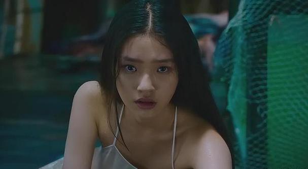 星座解析白羊美人鱼林允清纯的真假面